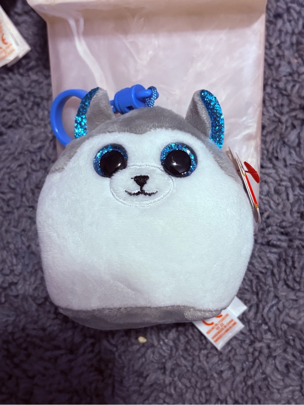 NWT Ty Squishy Beanies grey and white with blue ears husky whose name is: Slush